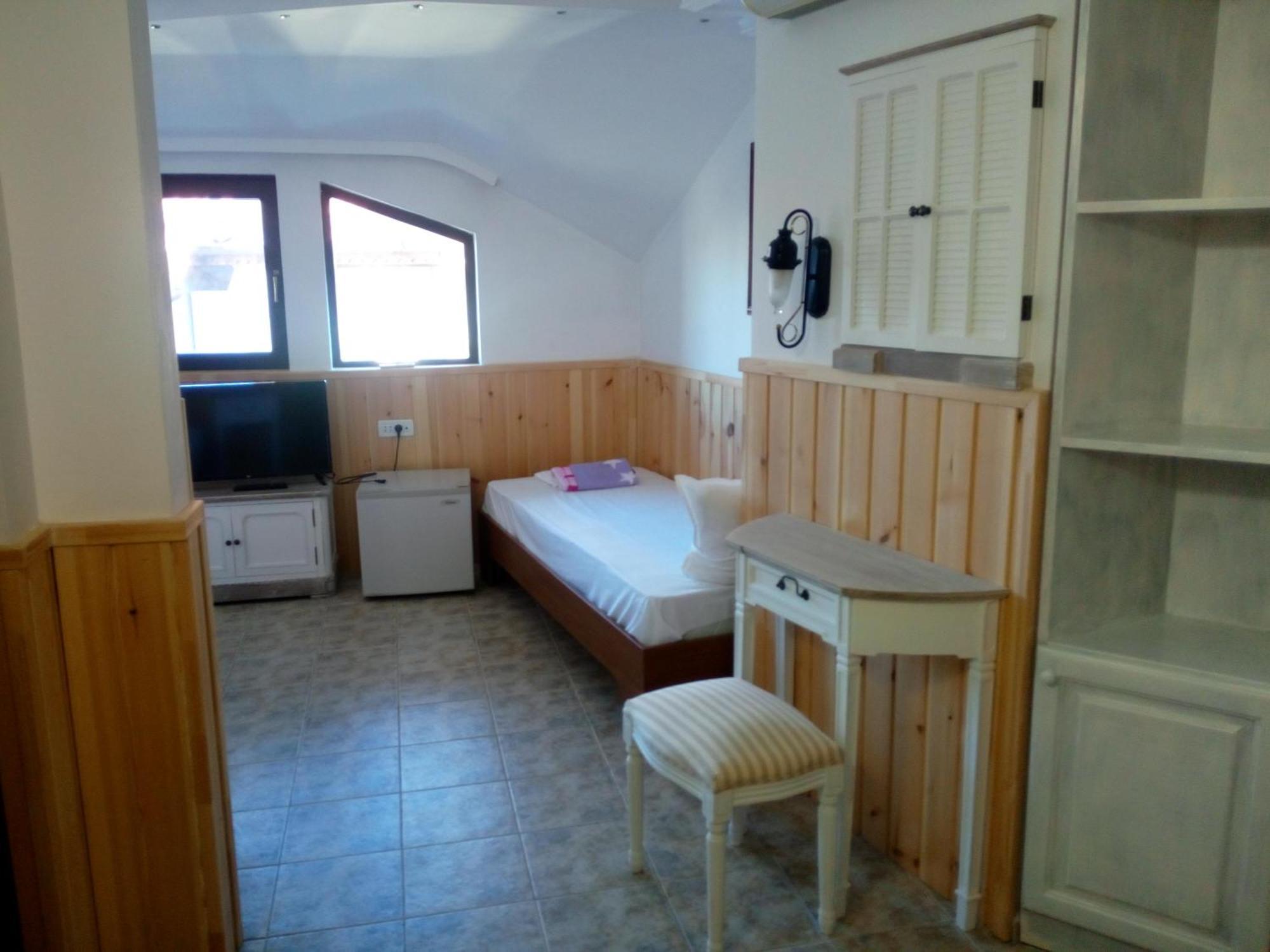 Rony Hotel Misivri Dış mekan fotoğraf